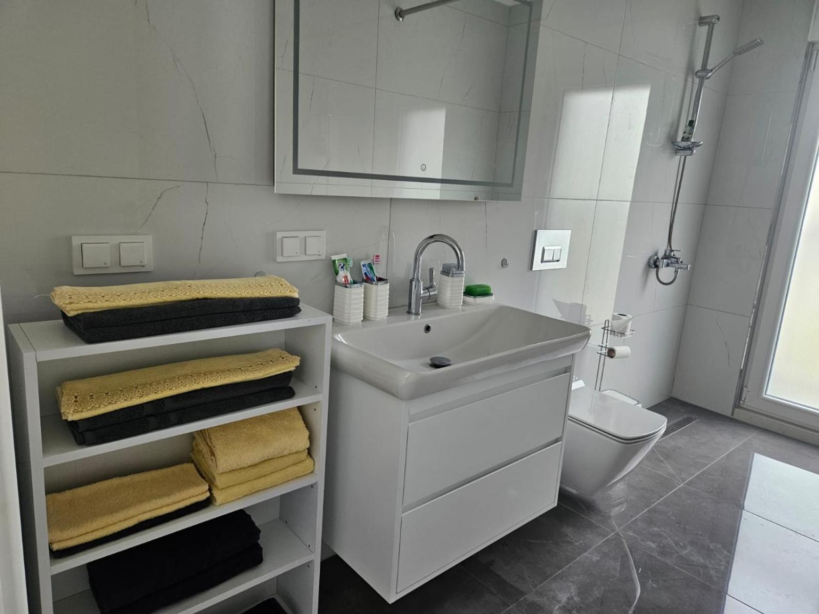 Modern Apartment In Very Quiet Location In Darica, Istanbul Exterior photo