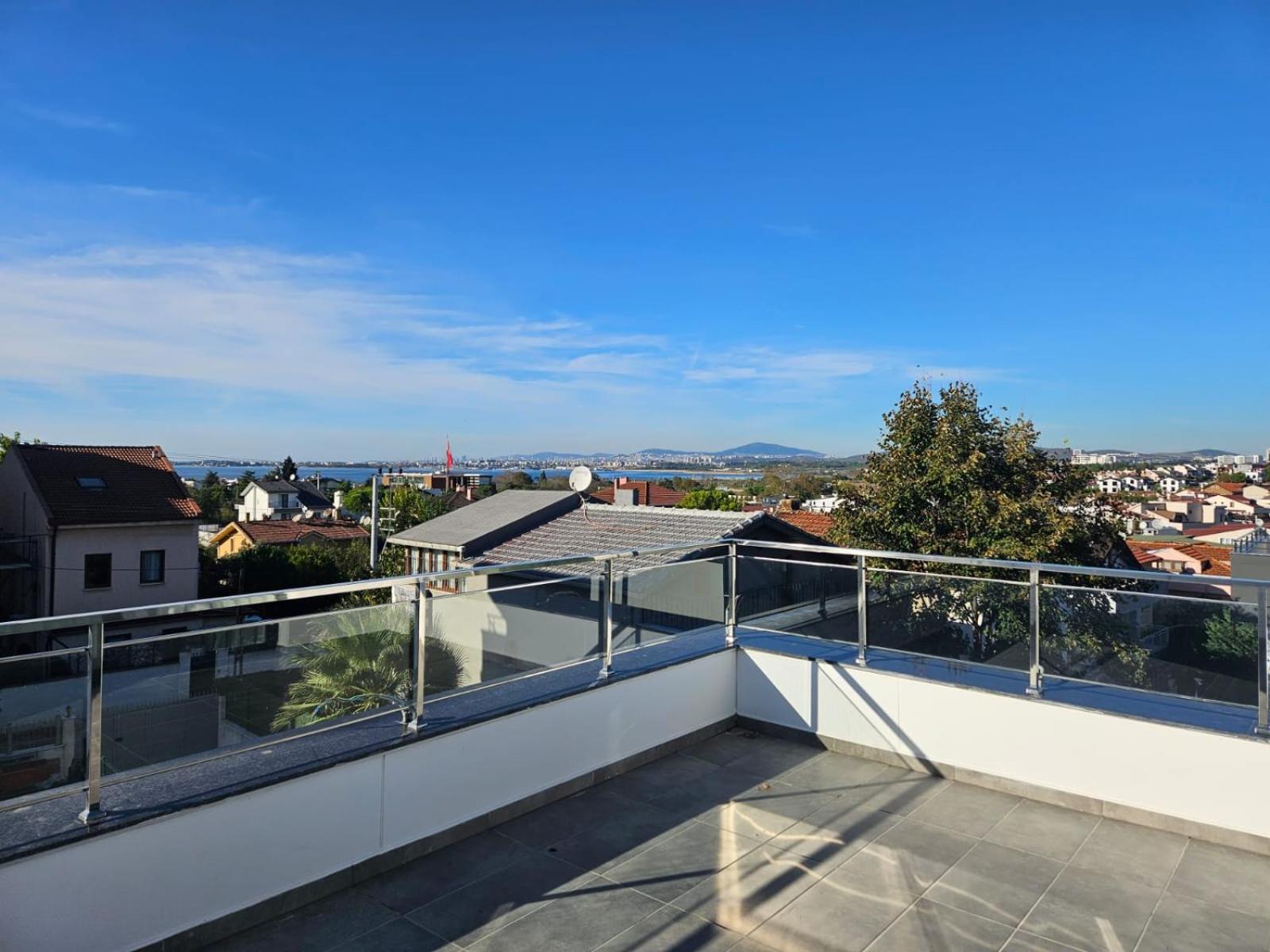 Modern Apartment In Very Quiet Location In Darica, Istanbul Exterior photo